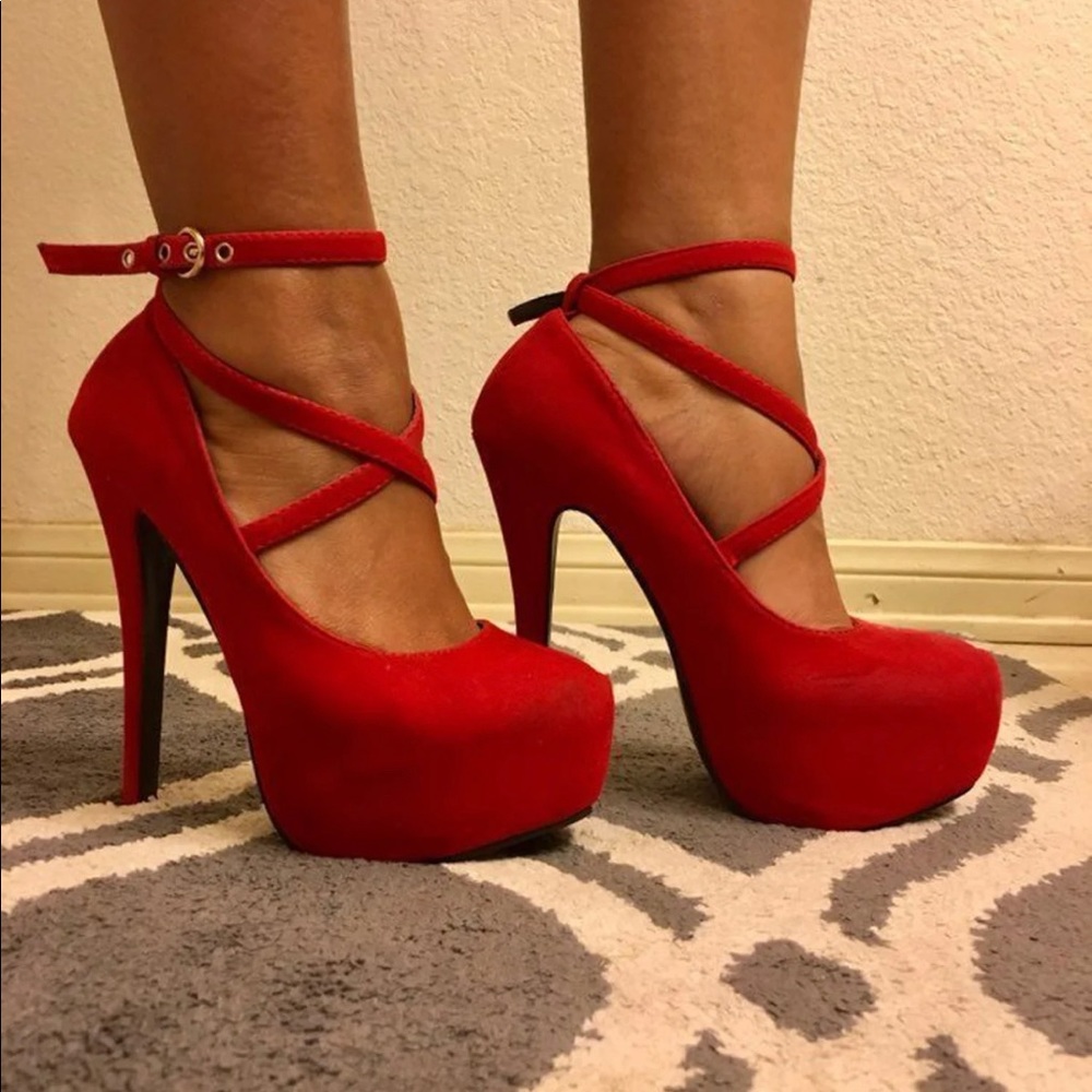 Red strait platforms